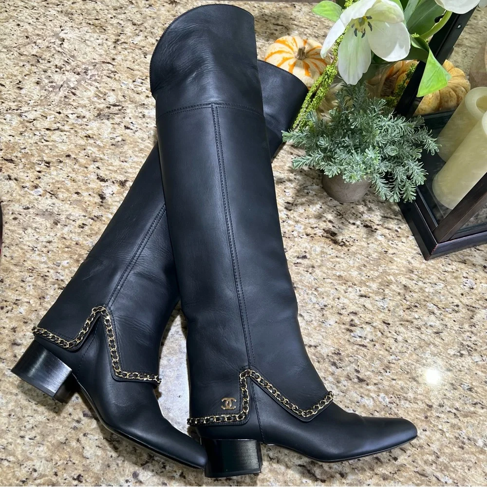 CHANEL Calfskin Knee High Chain Detail Black CC Interlocking Leather Boots 39.5